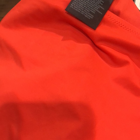 BNWT H & M one piece swimsuit - Picture 10 of 10